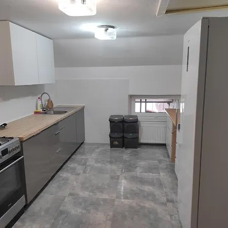 Dvoupokojový Hrádek Apartamento Novy Hradek